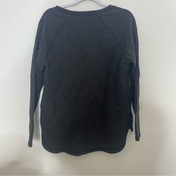 Lululemon Black Striped A long Sleeve Top Size 8 - Picture 2 of 4